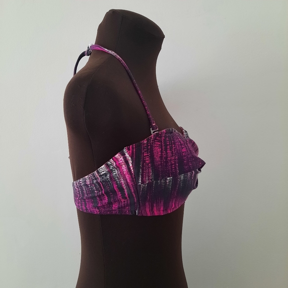 Bundle of Two Swim Bandeau Bikini Tops Oakley & VS - Picture 8 of 16